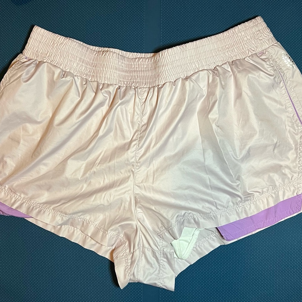Free People Movement Light Lavender Shorts Size Large Soft Lightweight Athletic
